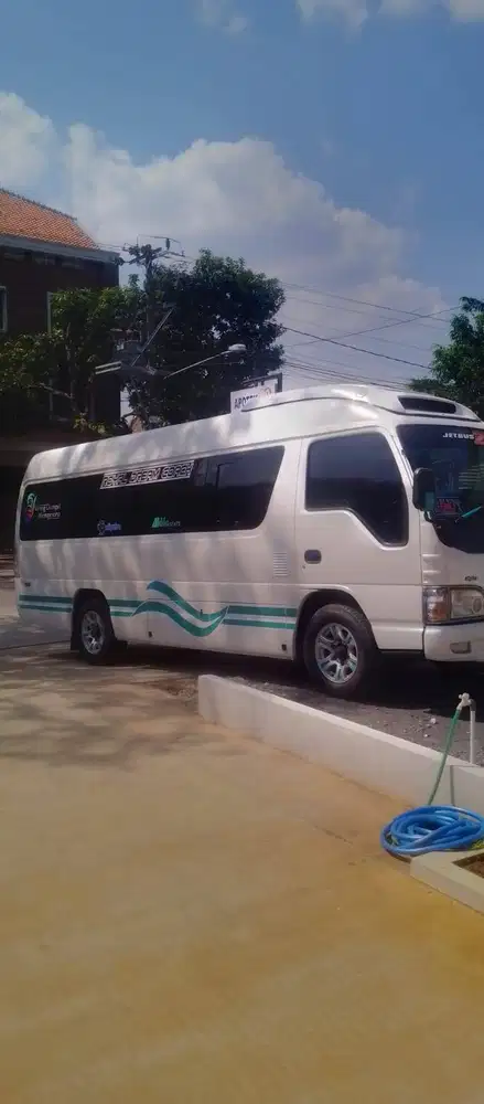 Dijual Minibus Isuzu NKR 55 LWB