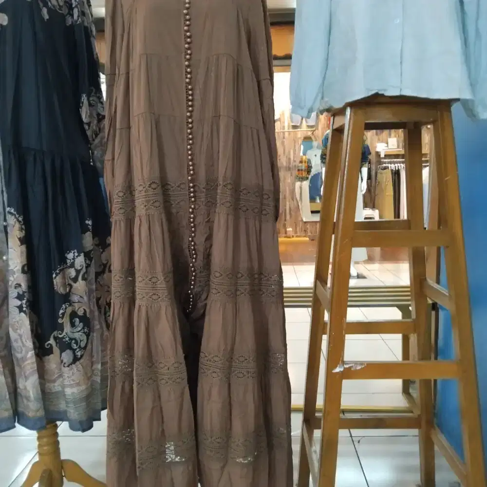 Di jual gamis kancing seribu bahan silk