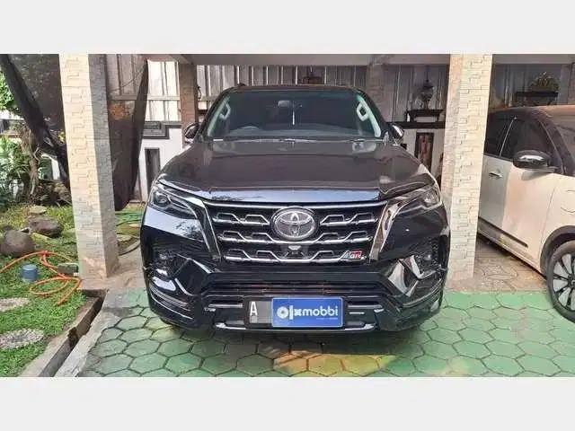 KM Rendah - Toyota Fortuner 2.8 VRZ GR Sport-AT 2022