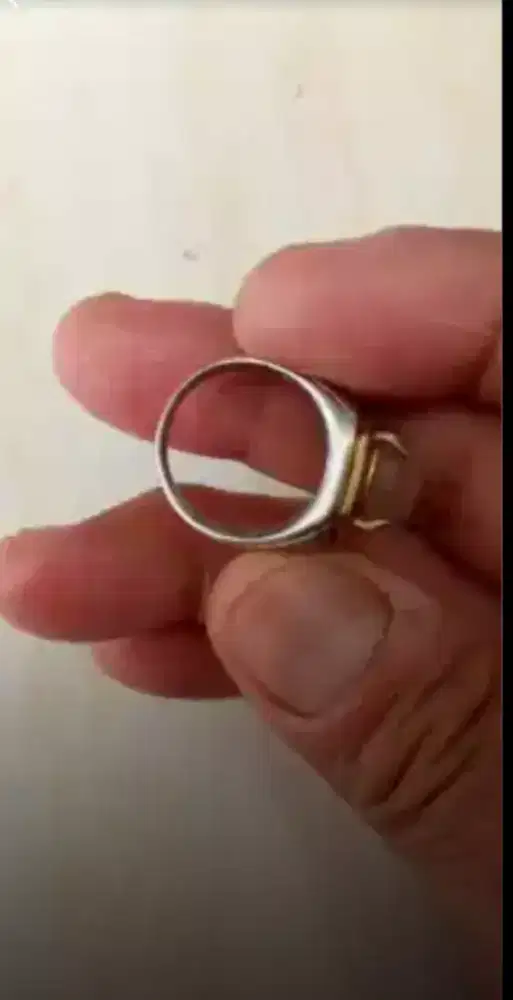 CINCIN UNTUK HADIAH KEKASIH PRIA