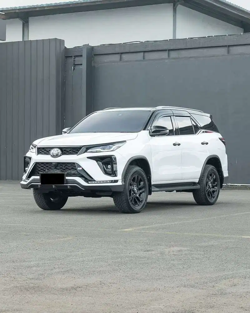 TDP 40 JT Fortuner GR 2.8 TSS Legender two tone