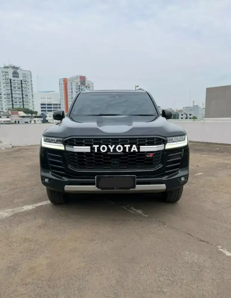 Toyota LandCruiser GR Sport 2024