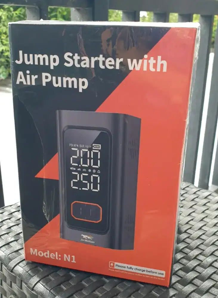 Alat 4in1: Jump Starter, Pompa Angin, Power Bank, Senter. Digital Tas.