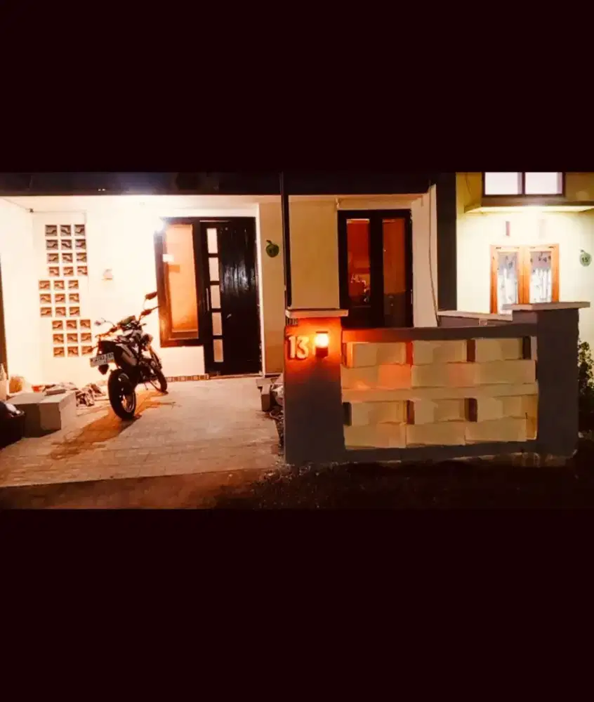 Rumah strategis dan asri