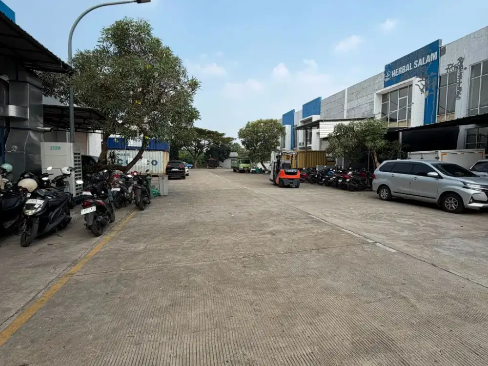 Gudang Siap Pakai di Bizpark 3, Jalan Sultan Agung, Bekasi