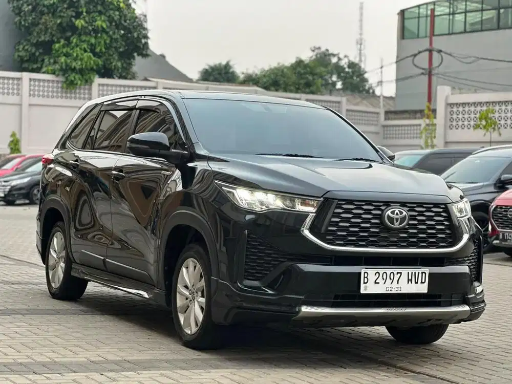 [Pajak Panjang] Toyota Innova Zenix 2.0 V Hybrid Modelista AT 2023