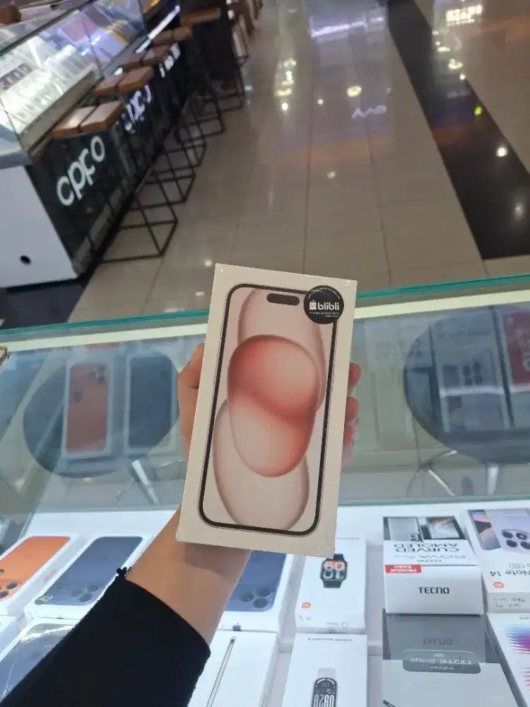iPhone 15 256GB READY‼️ Green Peel, Garansi Resmi, Fresh no repack‼️