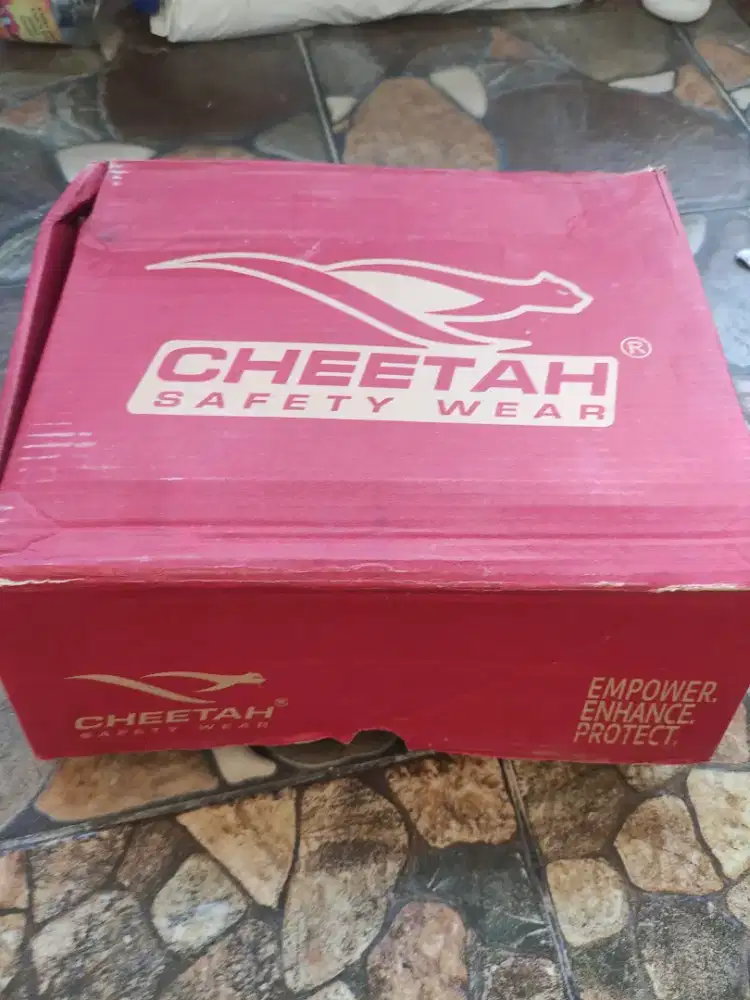 Safety Shoes/ Sepatu Safety Cheetah 7288C
