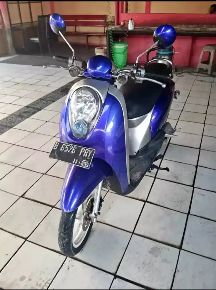 Scoopy tahun 2012 surat kumplit