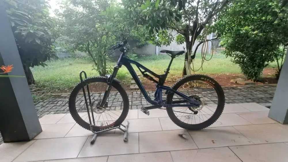 Sepeda MTB Thrill Ricochet T140