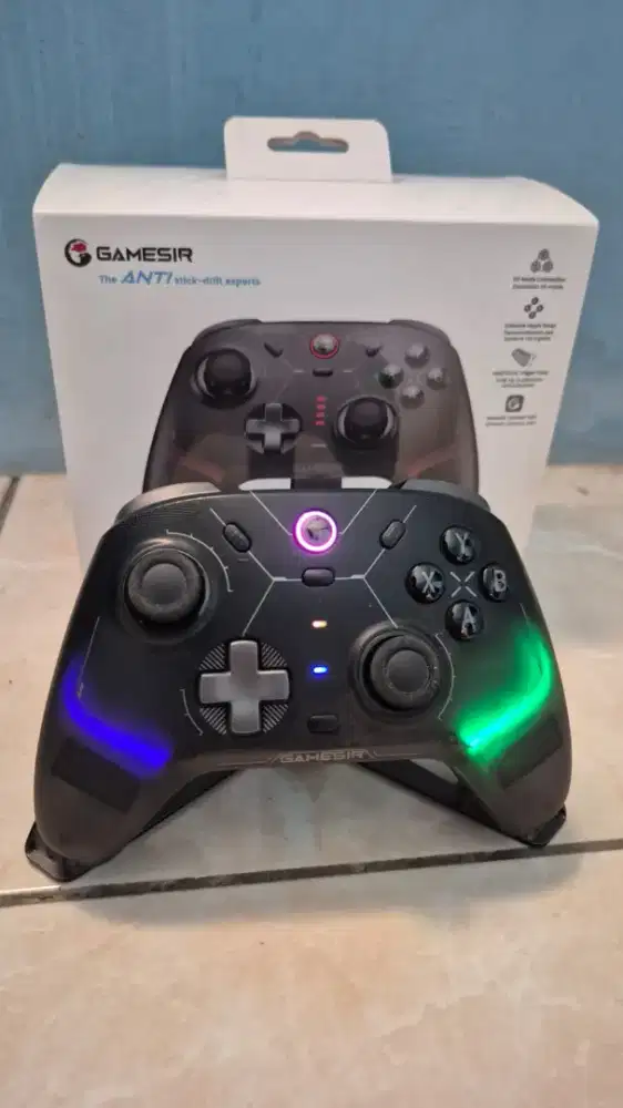 [WTS] GameSir Cyclone 2 Wireless Controller Inc. Charging Dock Fullset