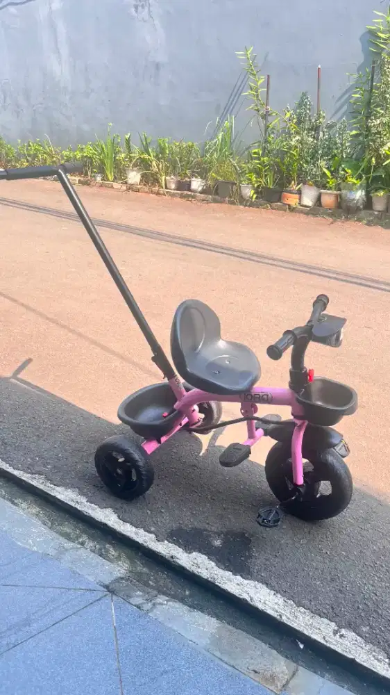 SEPEDA RODA TIGA (PRELOVED)