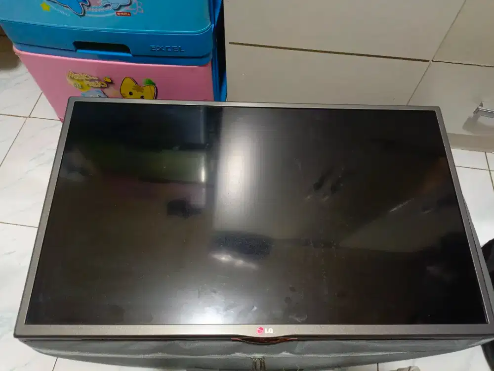 TV LG 32 inci lengkap