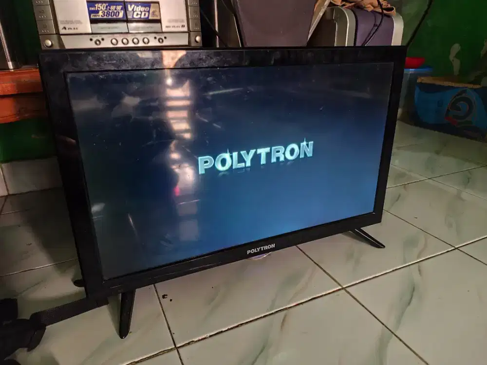 Tv led polytron analog 24 inch