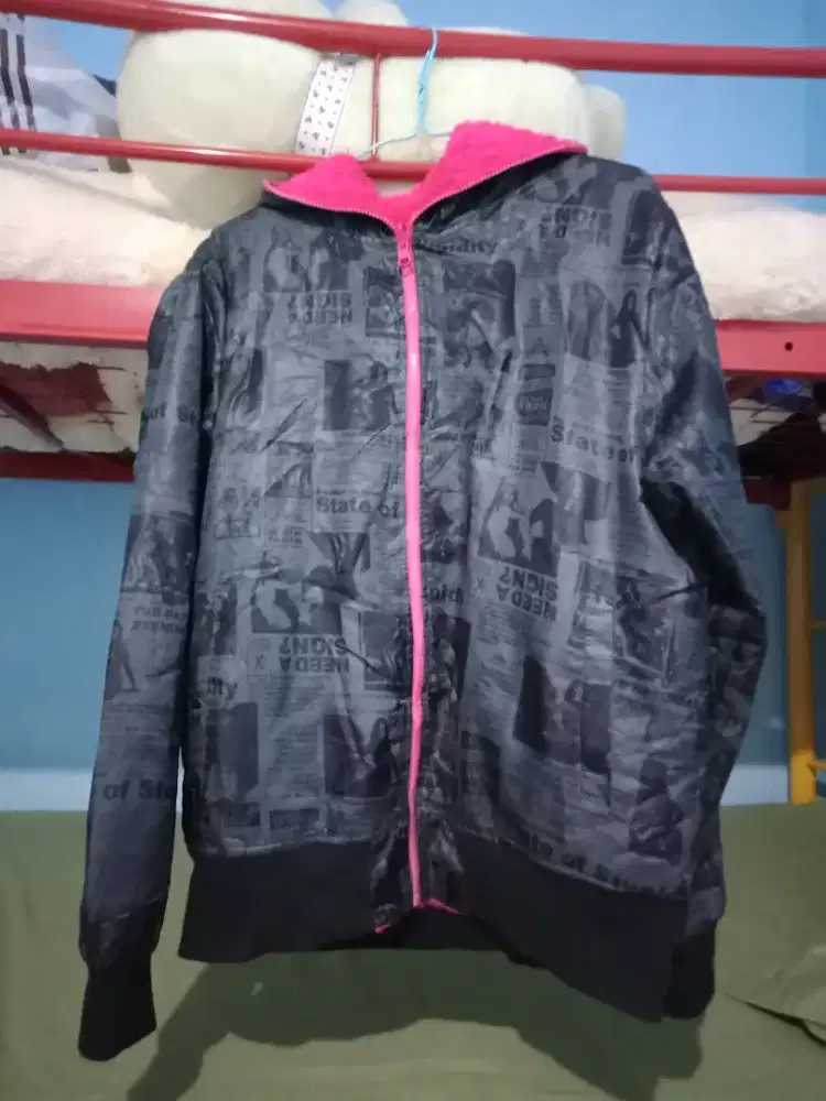 Jaket Magazine Hitam