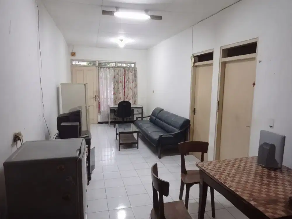 Dijual Rumah Lama di Sutorejo dekat Raya Mulyosari