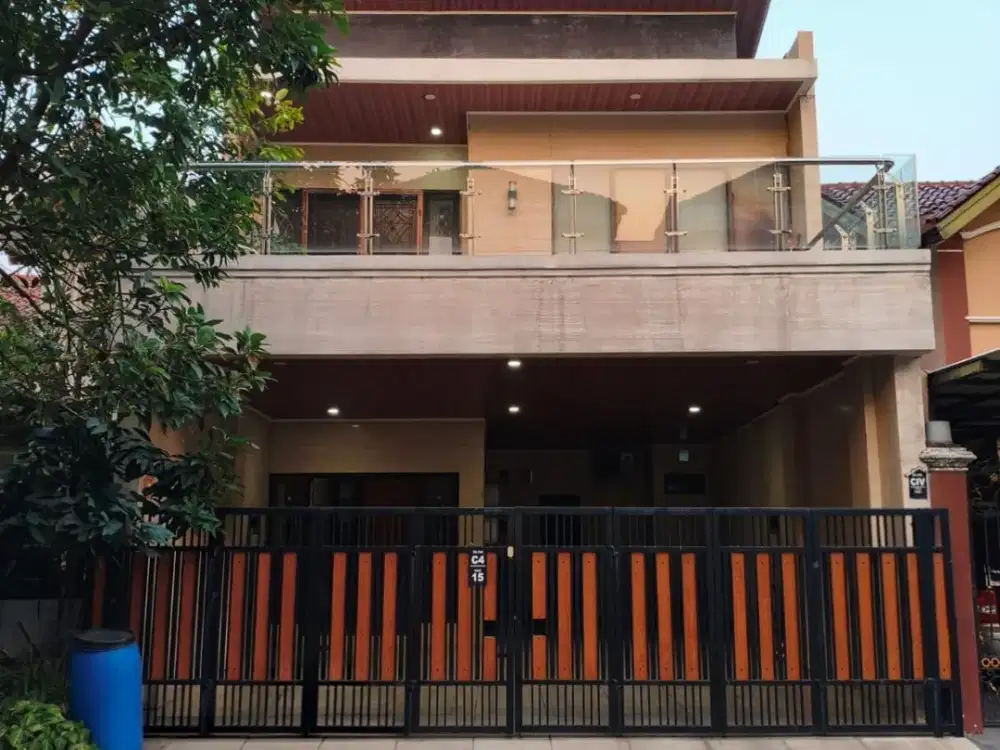 Dijual Rumah 2 Lantai Bangunan Besar Rumah Besar Siap Huni di Villa Serpong Dekat Akses Tol dan BSD