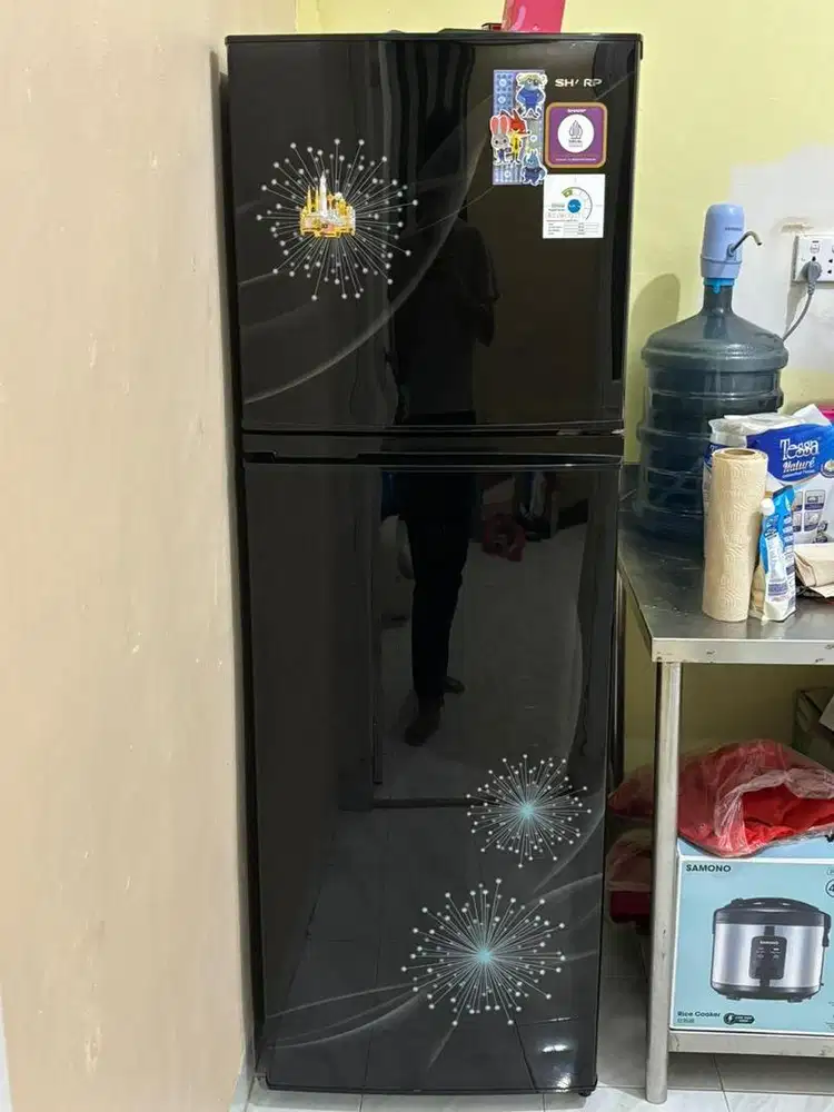 Dijual Kulkas 2 Pintu Bekas - Sharp Shine SH-317