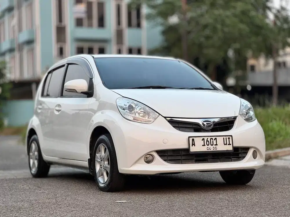 TDP 10! Sirion RS at 2013 Putih metalik Cash Kredit Nego