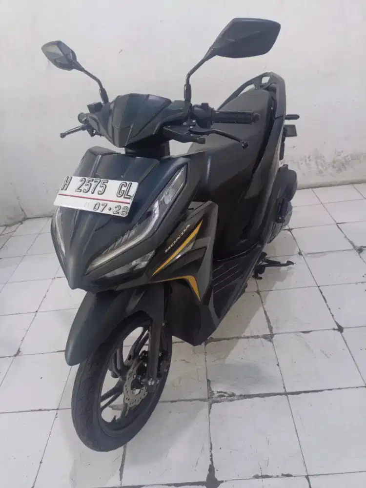 vario 125 iss hitam dop thn 2023