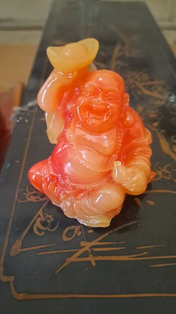 Set Miniatur Pajangan Buddha Tertawa Pembawa Rezeki.