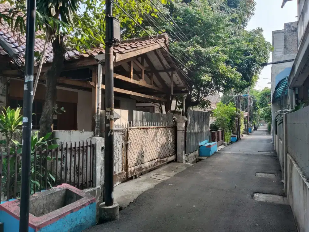 Jual Rumah Jakarta Pusat Cocok Investasi Kost 50 meter ke Transjakarta