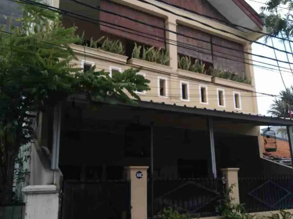 DIJUAL CEPAT RUMAH CIPUTAT STRATEGIS ARROW JALAN LEBAR