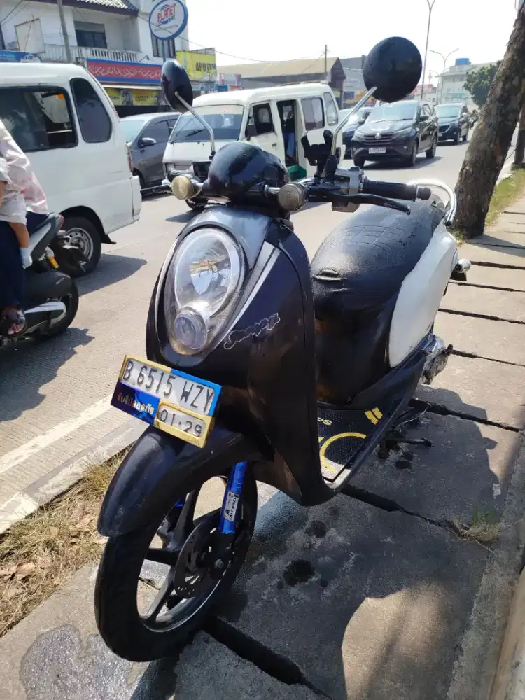Honda scoopy 2012