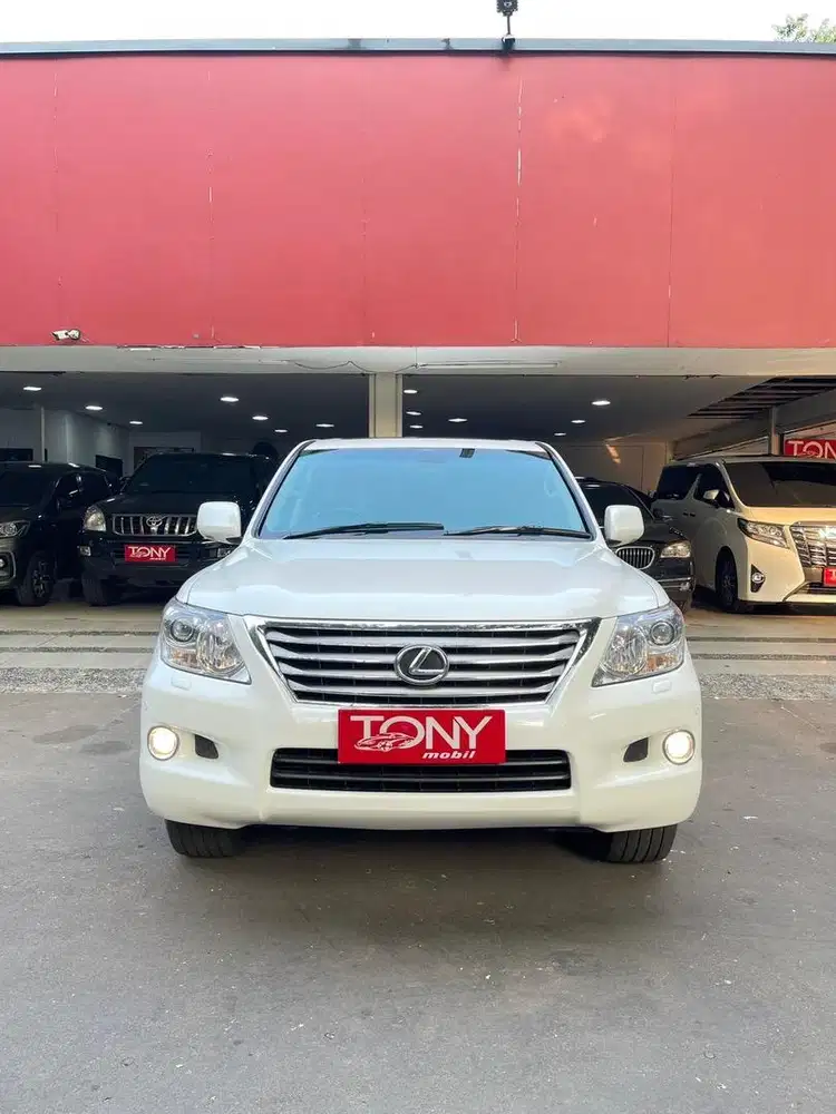 Lexus LX570 AT 2009 Putih