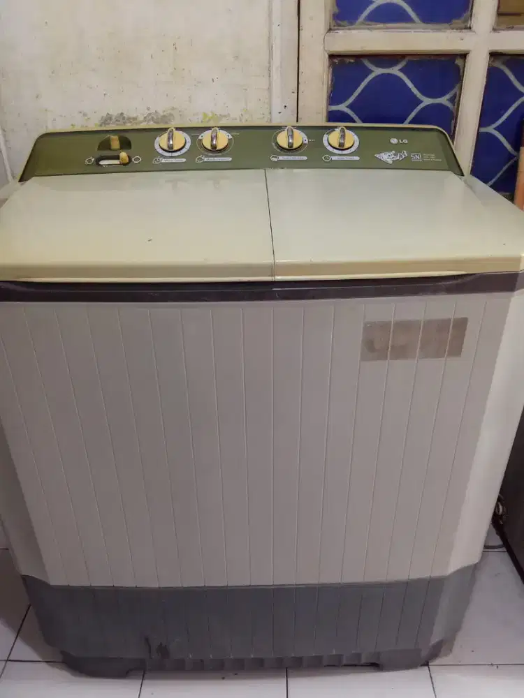 Mesin cuci LG 10kg