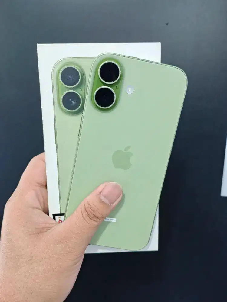 Iphone 17 256 Sage ibox open box