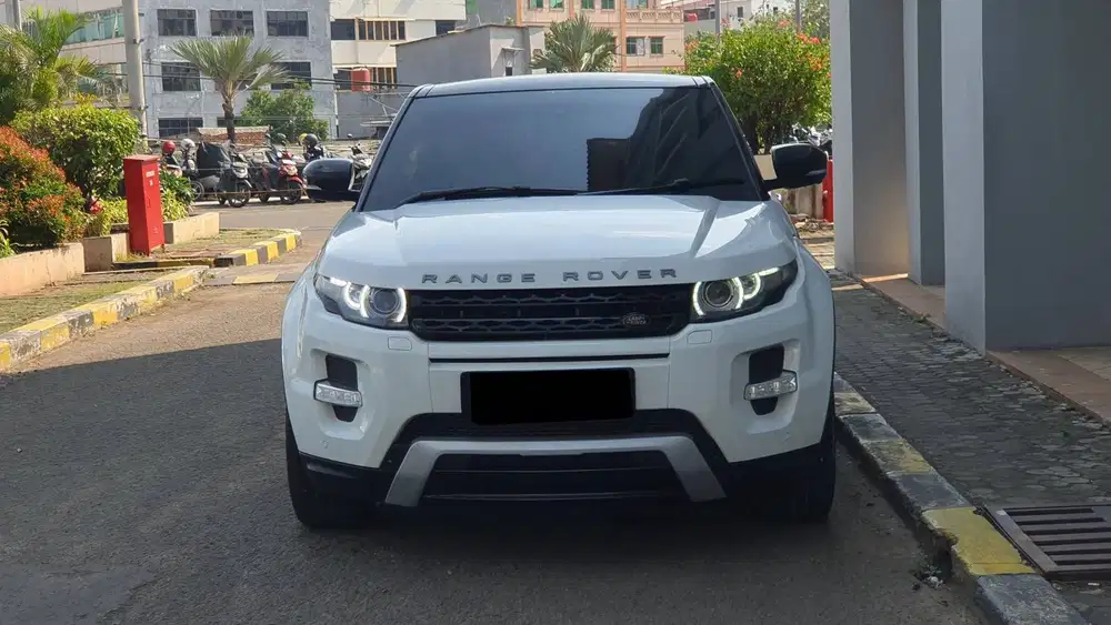 Range Rover Evoque Si4 Dynamic Luxury AT White On Black 2013