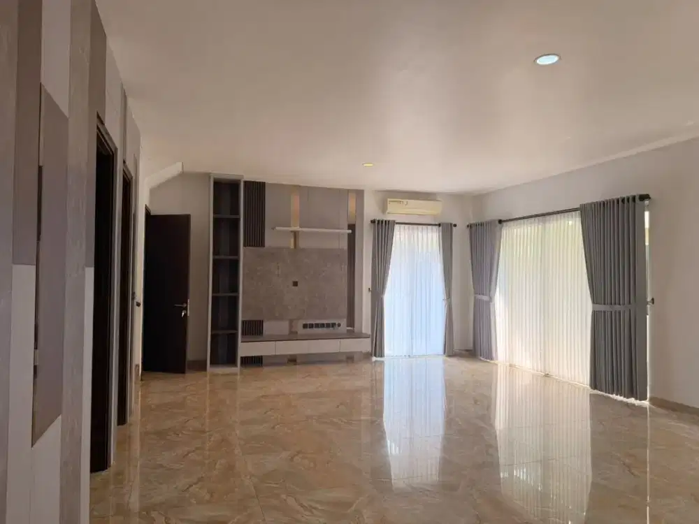Rumah Hoek 2lt luas 12,5x23,5 294meter 4KT Cluster Dbanyan JGC Jakarta Garden City