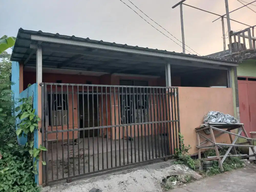 Disewakan rumah griya indah serpong 12jt per tahun
