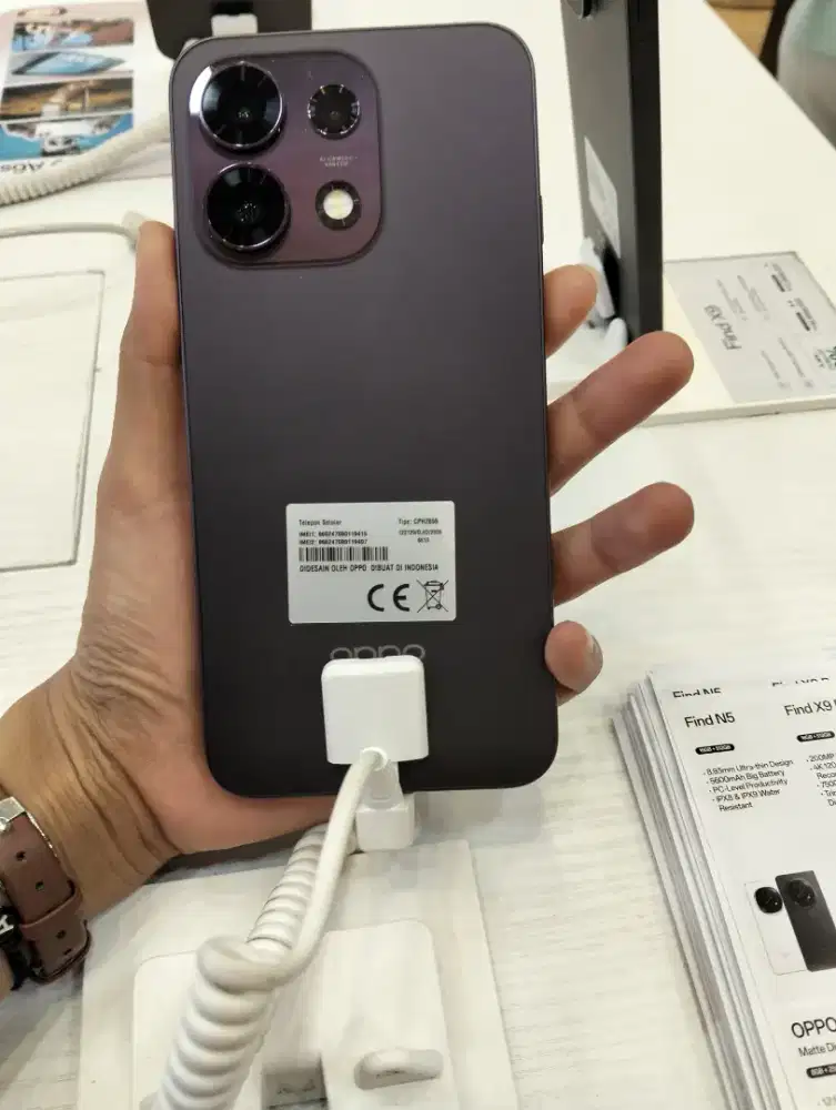 Oppo Reno 16 F 5G