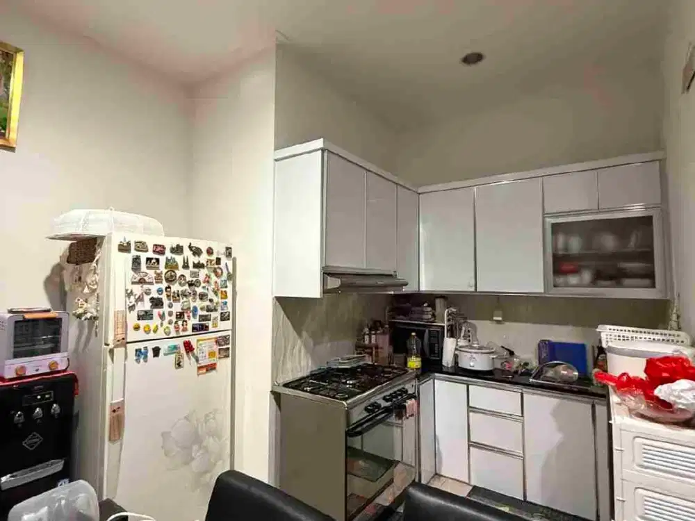 Jual Rumah South Magenta Kosongan 2 lantai
