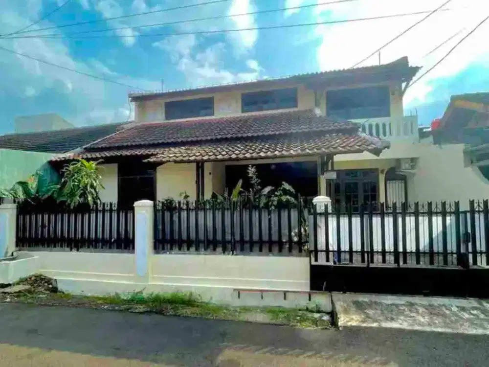 Dijual rumah nyaman 2 lantai siap huni Pamulang Permai Tangsel
