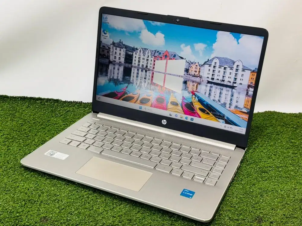 HP LAPTOP 14s-DQ CORE i3-1215U RAM 8 SSD NVME 512 GB
