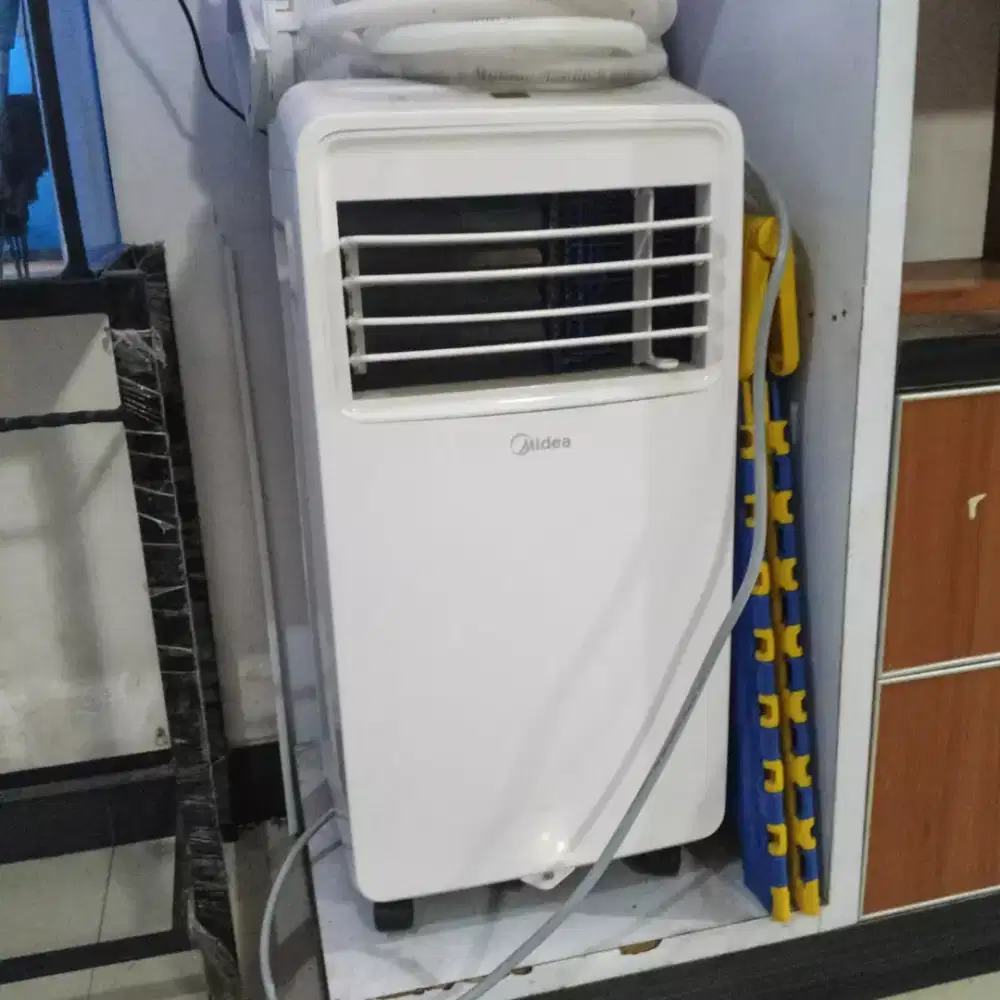 Jual rugi AC 1/2pk midea