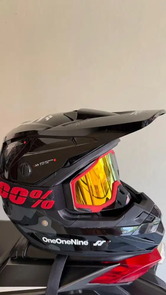 Helm rsv orca OneOneNine