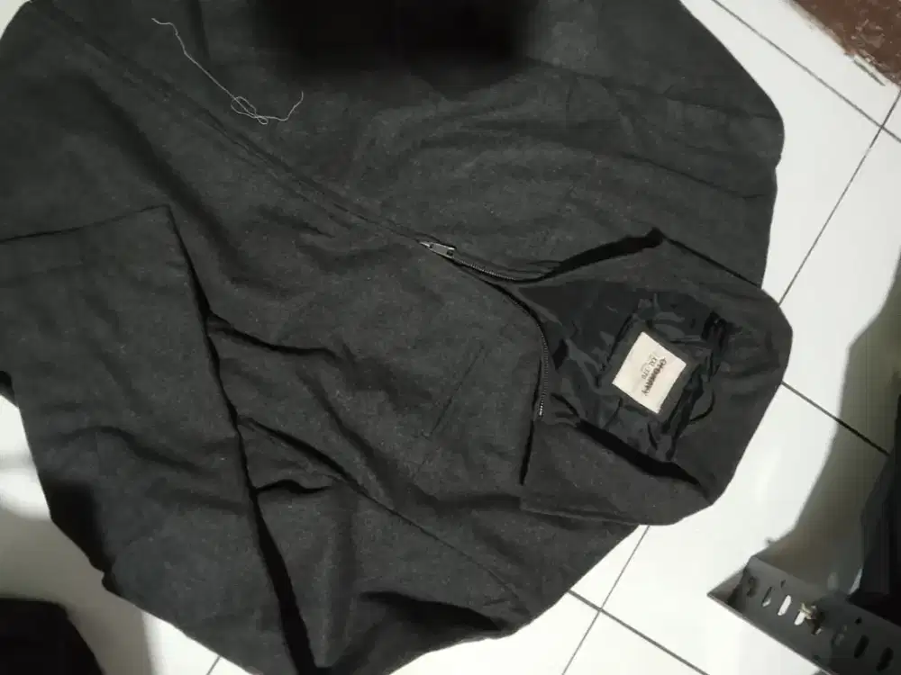 Old navy size XL,kondisi baru,jual 200k