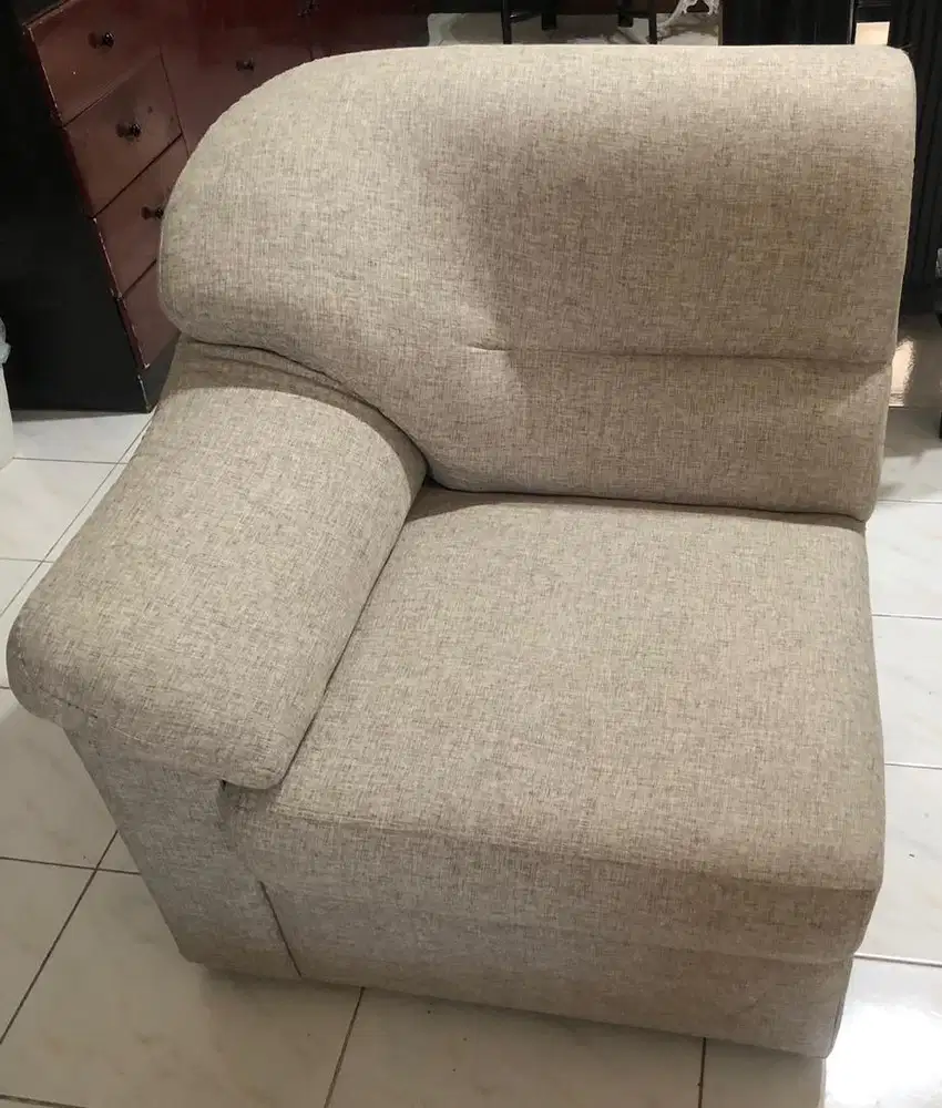 Sofa dengan sandaran lengan kursi sofa