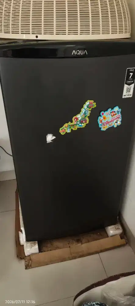 Standing Freezer Aqua 4 Rak (AQF-S4) - Kondisi Mulus 99%