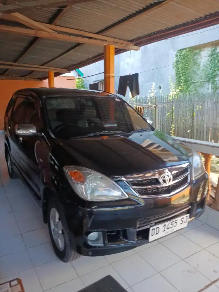 Avanza tahun 2010 1.3 cc manual mesin mulus