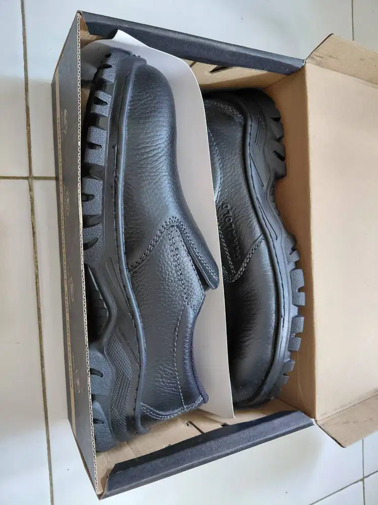 Sepatu safety PAKALOLO SFR8903