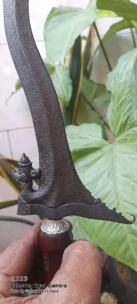 Keris naga gini