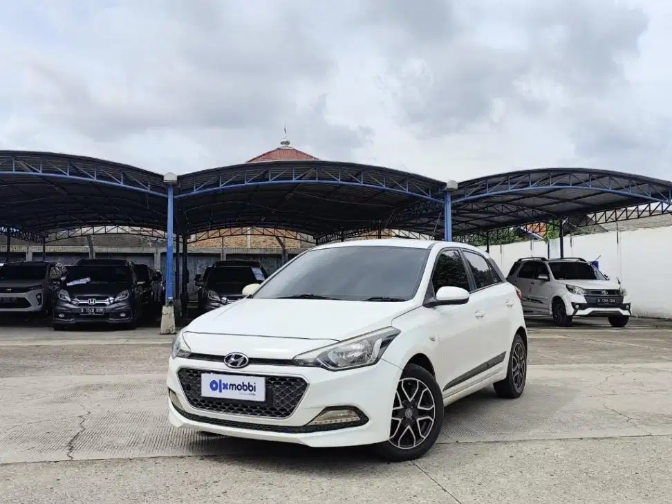 DP MURAH - Hyundai i20 1.4 GL Bensin MT 2016 Putih