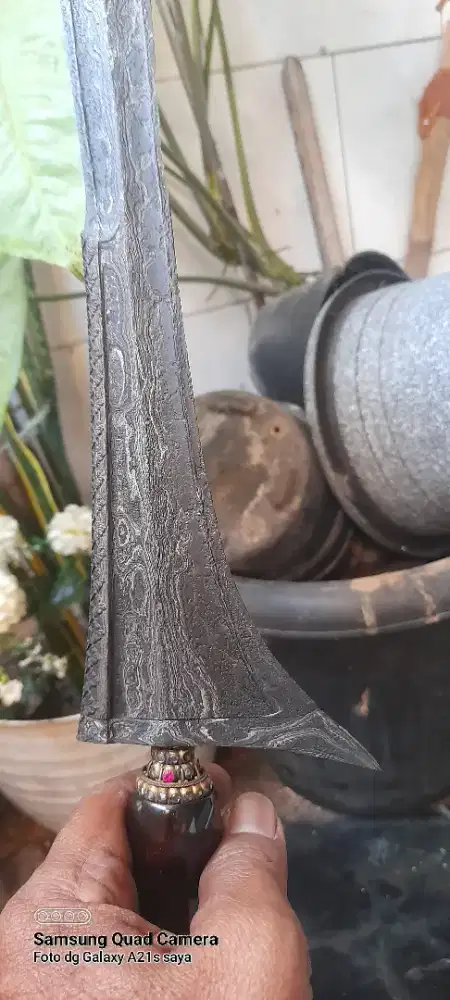 Keris lurus dapur dhuwung