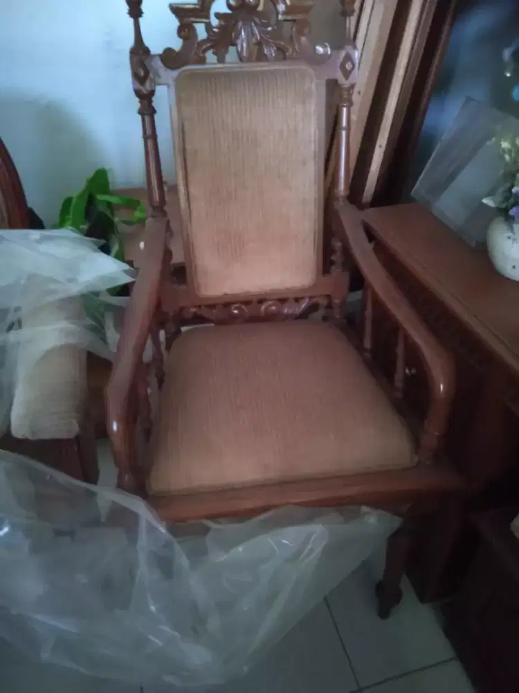 Di Jual Kursi anti ukir kayu jati