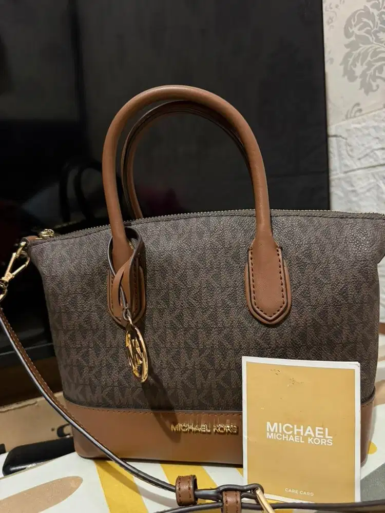 Dijual Tas Michael Kors Hyde Small Brown